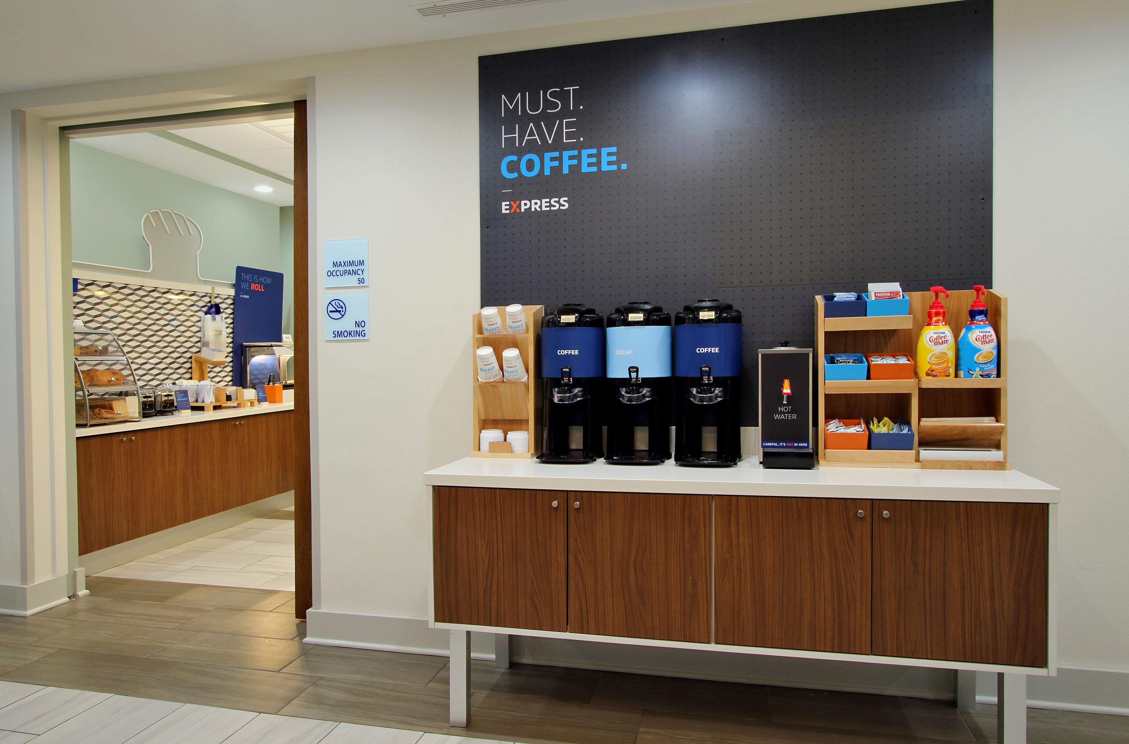 Holiday Inn Express Pembroke By Ihg Exterior foto