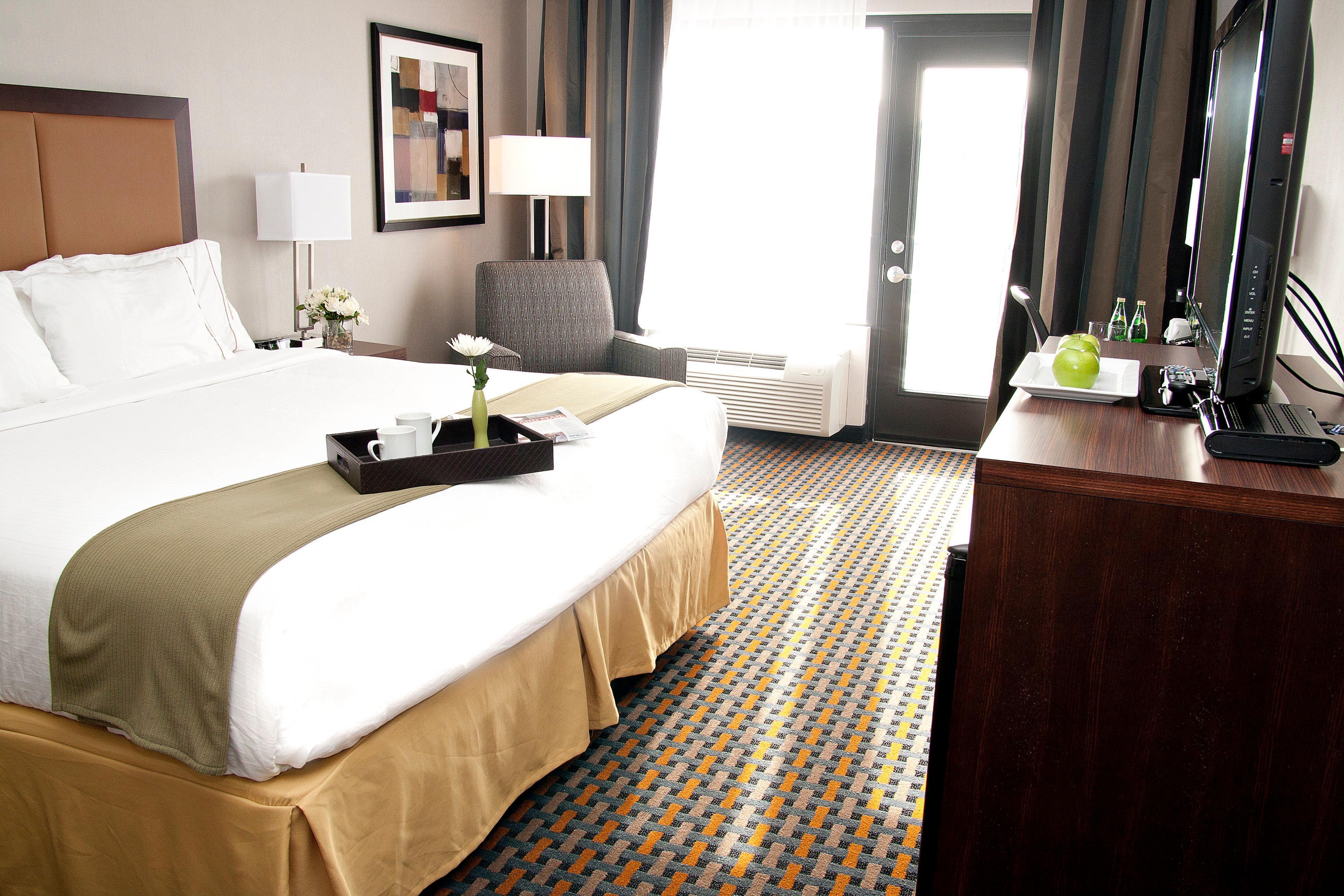 Holiday Inn Express Pembroke By Ihg Exterior foto