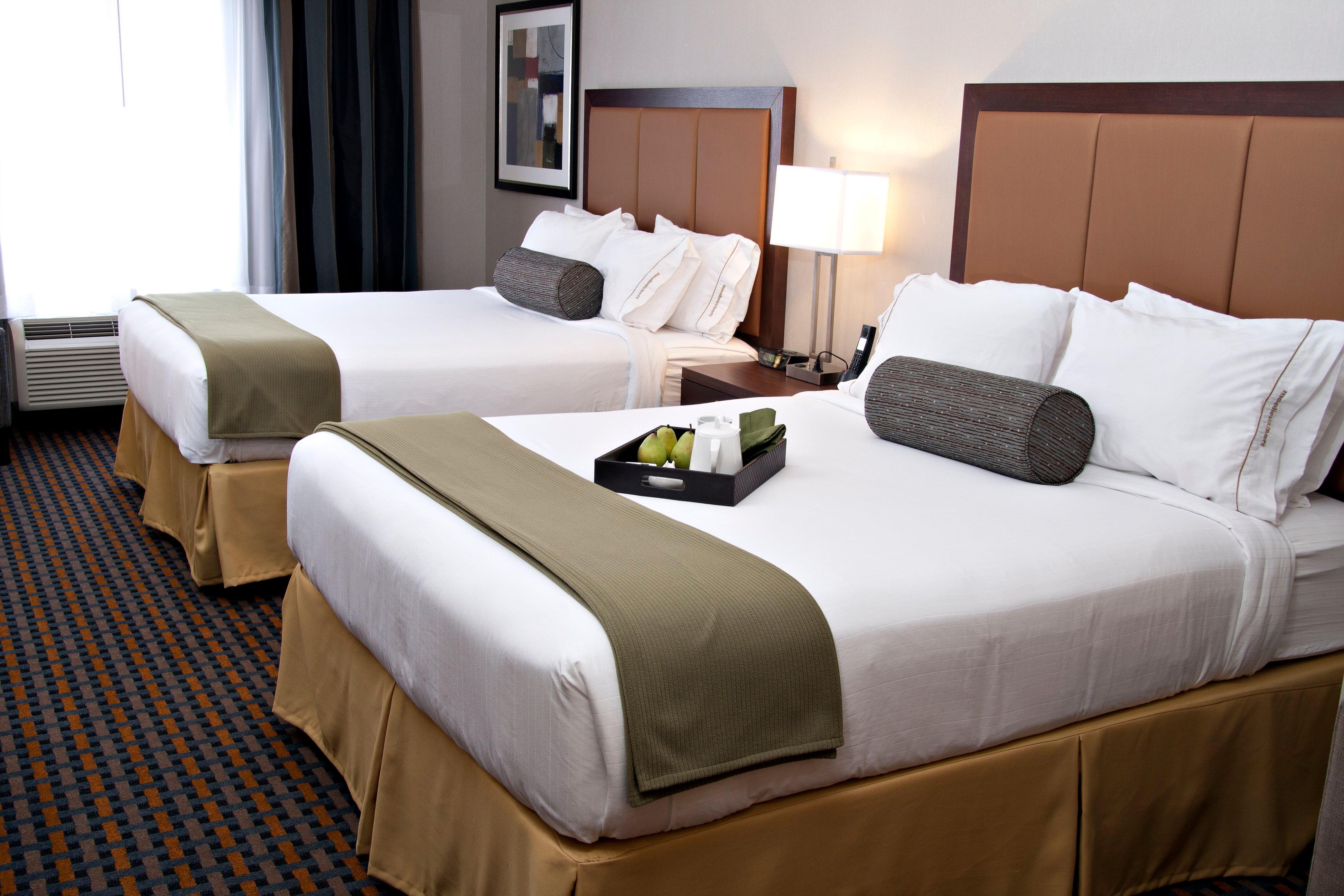 Holiday Inn Express Pembroke By Ihg Exterior foto