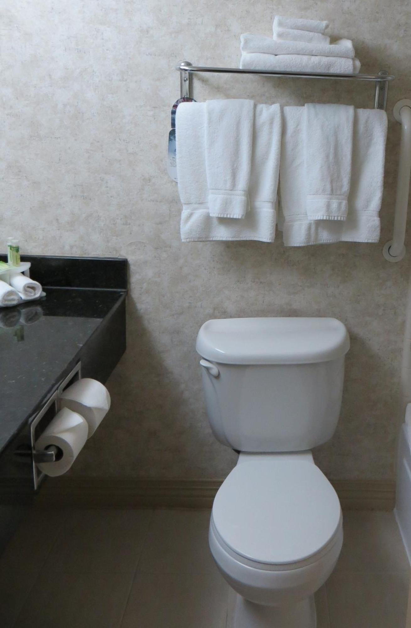 Holiday Inn Express Pembroke By Ihg Quarto foto