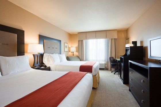 Holiday Inn Express Pembroke By Ihg Exterior foto